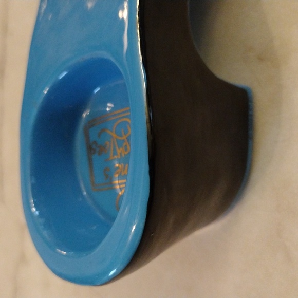 Diane's Happy Toes ceramic glass earth sandal candle holder. - Picture 5 of 11